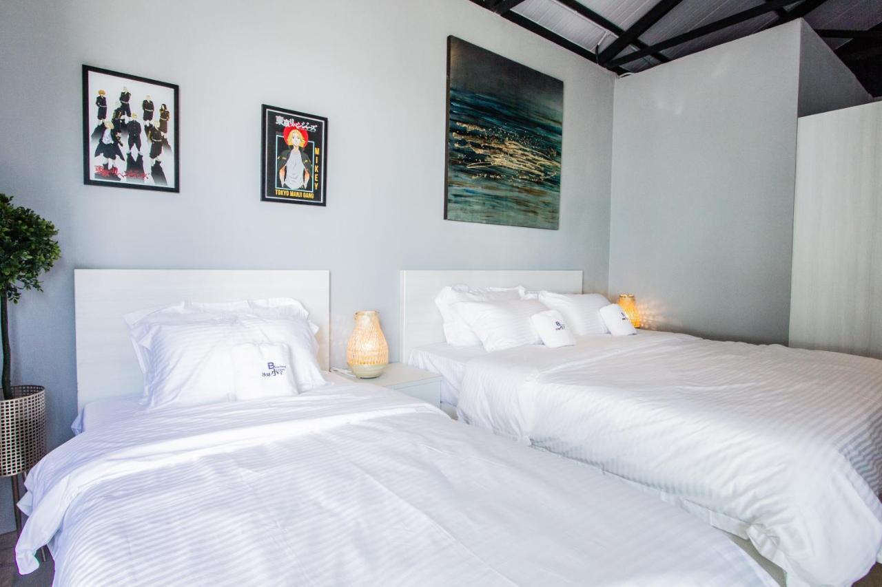Beachboy Chalet By The Beach Bukit Lada Exterior foto